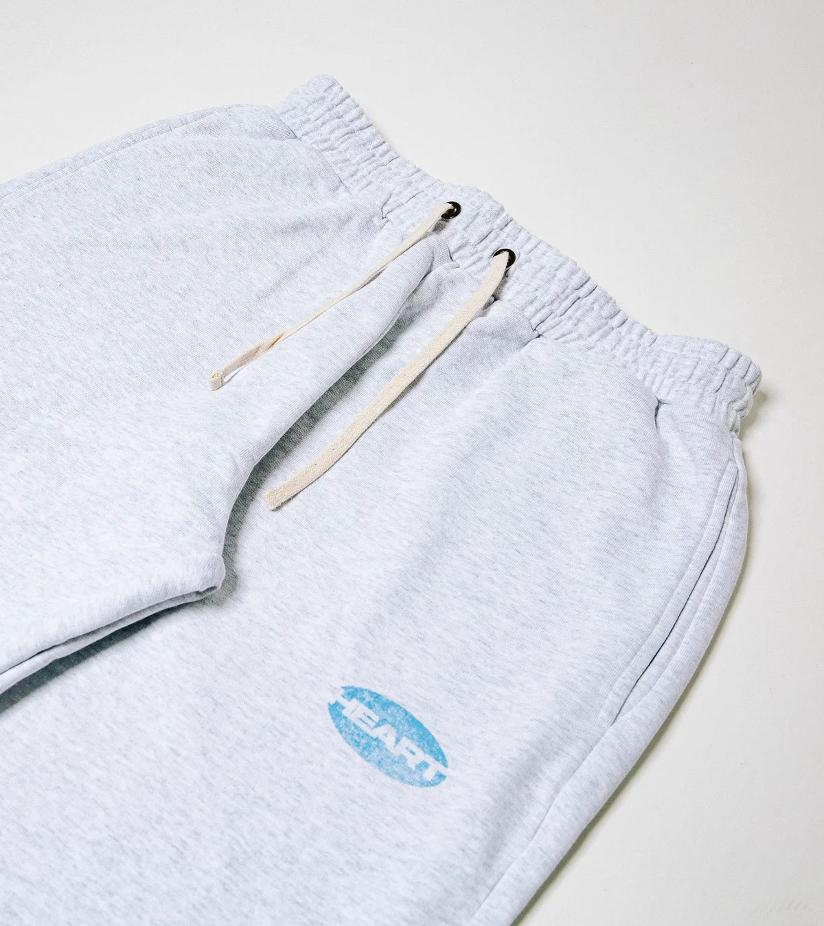 The Sweatpant, Ash heather — detail